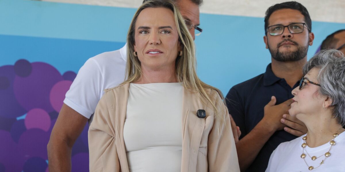Celina Leão segue internada para drenagem no pulmão