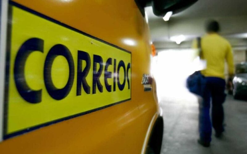Durigan prevê déficit dos Correios de R$ 10 bilhões em 2026