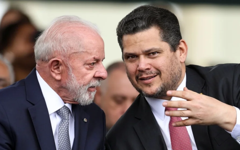 Lula ordena retaliação a cargos do centrão, mas poupa Alcolumbre