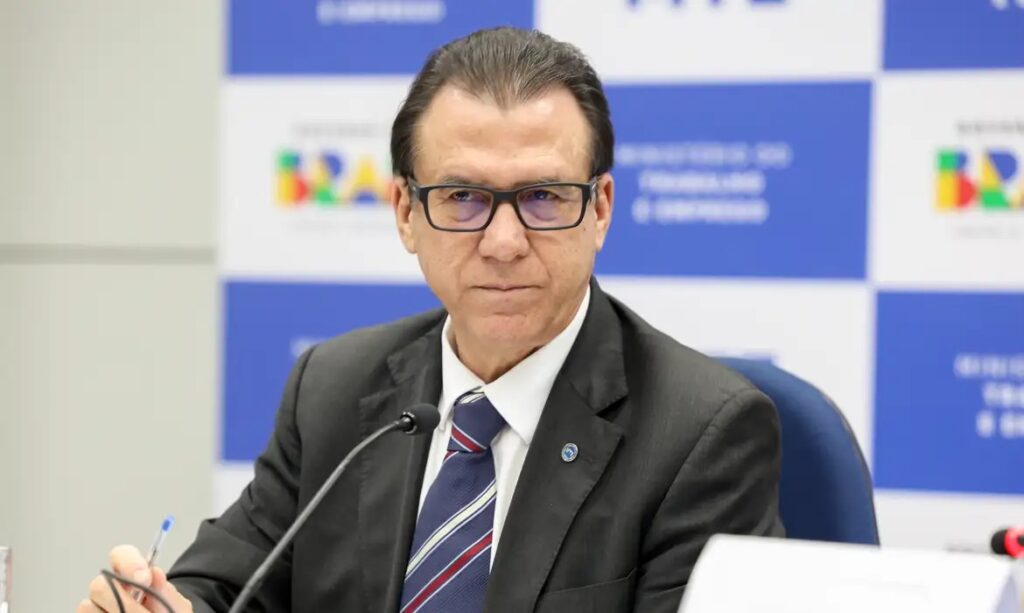 Marinho: Congresso precisa encarar projetos da 6x1 e apps