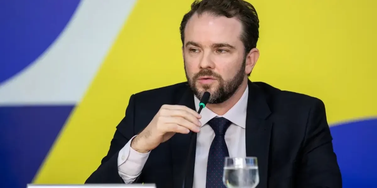 Durigan em Xangai: finanças verdes e reunião com Dilma