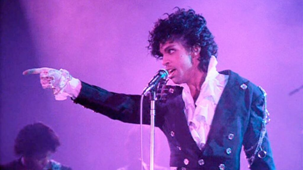 Prince: novo disco póstumo “Timeless” traz 10 inéditas
