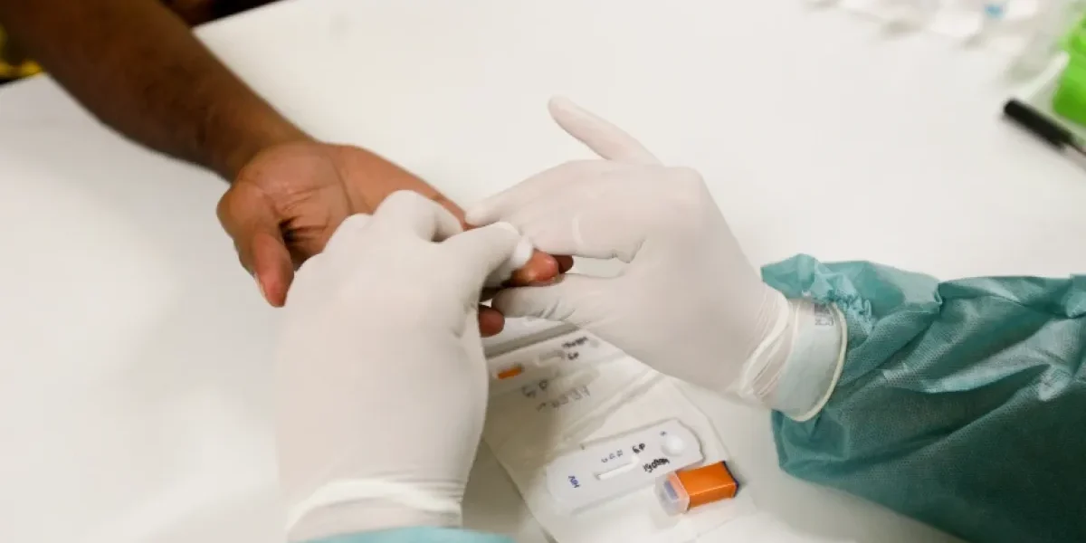 Brasil fecha acordos contra HIV, mas segue sem acesso à principal PrEP