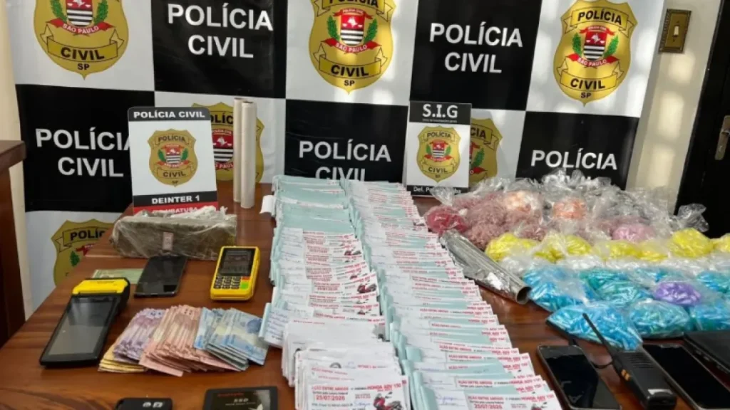 Operação em Ubatuba prende 3 por tráfico e rifas clandestinas