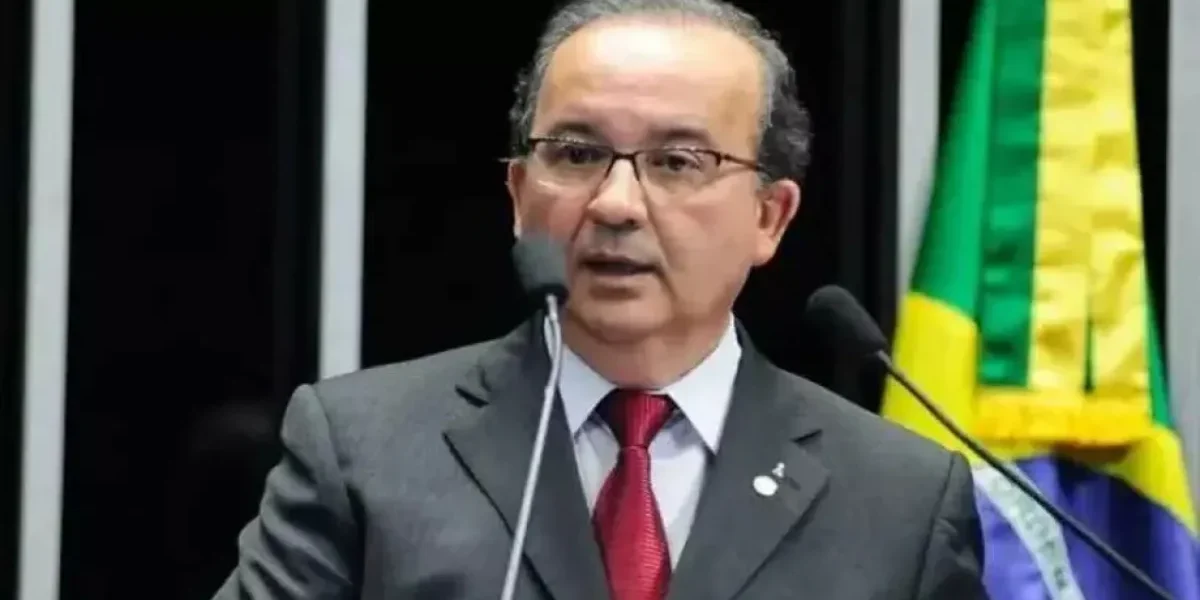 PL-SC confirma Jorginho Mello à reeleição com Flávio Bolsonaro