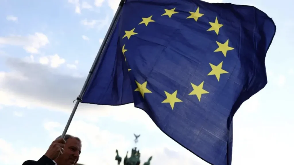 Ceuta: UE enfrenta crise migratória e pressão da ultradireita