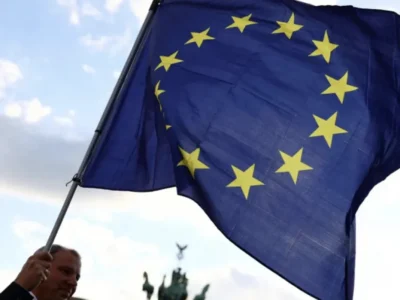 Ceuta: UE enfrenta crise migratória e pressão da ultradireita