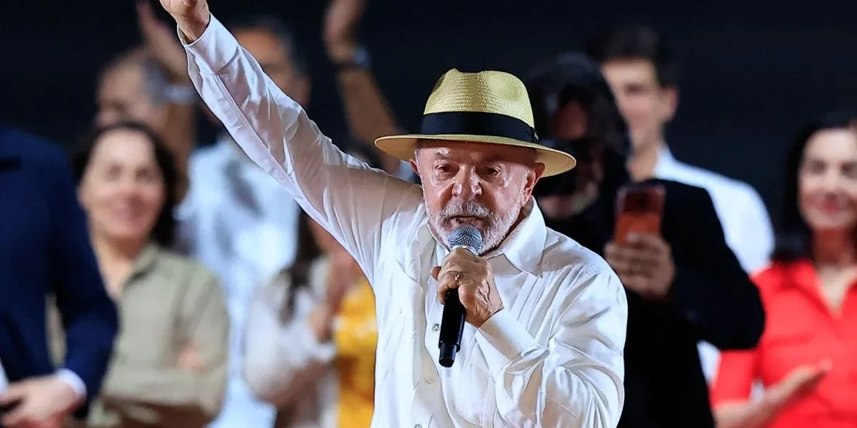 Lula sanciona lei que endurece penas para crimes sexuais com IA contra crianças