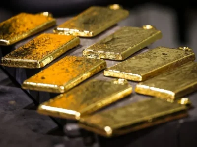 Ouro fecha em alta a US$ 4.441 com olho no Fed e CPI