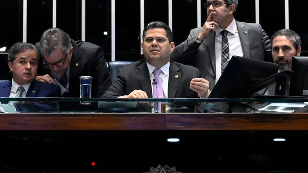Alcolumbre: diálogo com Lula foi restabelecido após encontro
