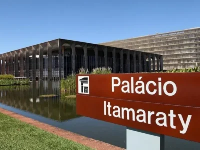 Pedidos de certidão brasileira a filhos de brasileiros nos EUA disparam
