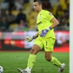 Flu vira sobre Palmeiras no fim e encosta no G-3 do Brasileirão